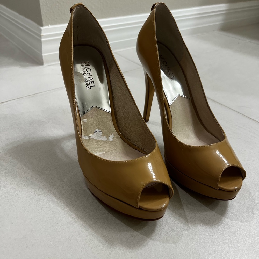 Used Michael Kors nude heels